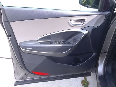 Used 2018 Hyundai Santa Fe Sport image 9