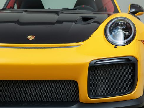 Used 2018 Porsche 911 GT2 RS image 49