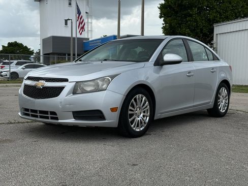 Used 2011 Chevrolet Cruze Eco FWD image 5