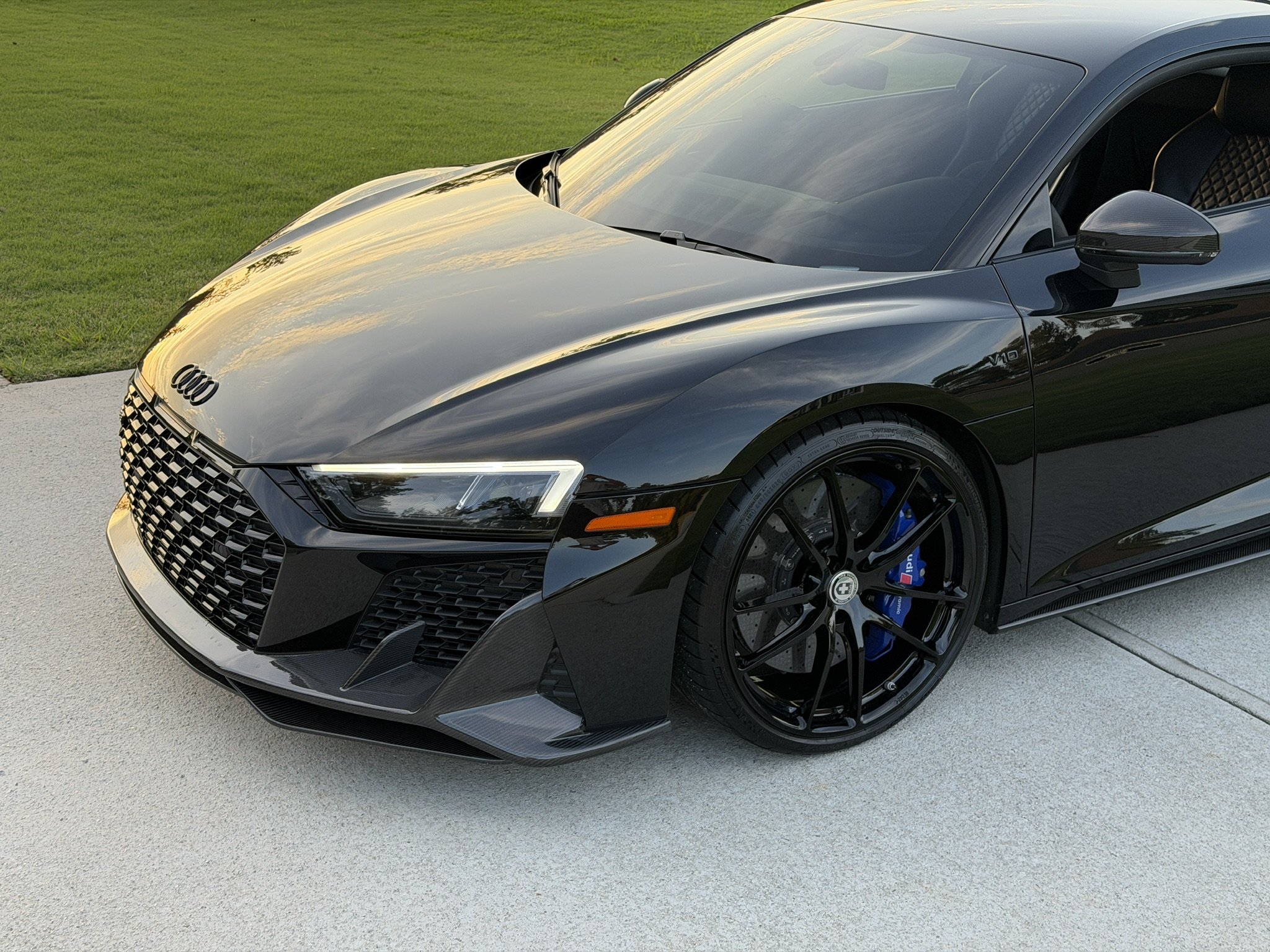 Used 2021 Audi R8 V10 performance quattro Coupe AWD/4WD image 2