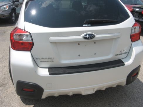 Used 2014 Subaru XV Crosstrek 2.0i Premium AWD/4WD image 5