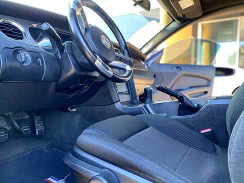 Used 2014 Ford Mustang Coupe image 19