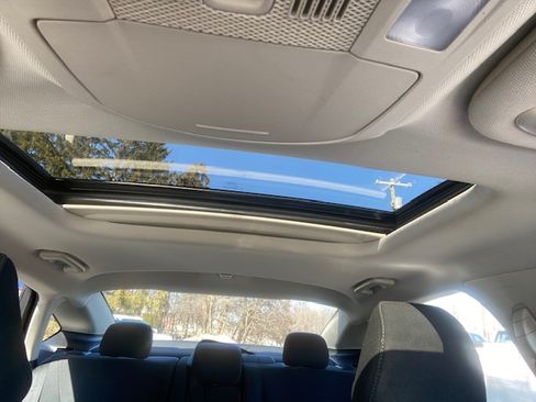 Used 2017 Ford Fusion SE image 13