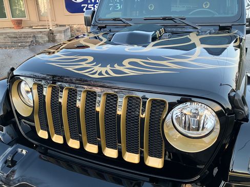 Used 2019 Jeep Wrangler Sport S image 18