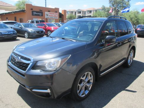 Used 2018 Subaru Forester 2.5i Touring AWD/4WD image 18