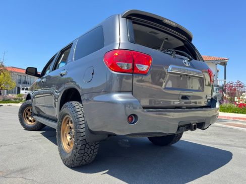 Used 2015 Toyota Sequoia Limited image 6