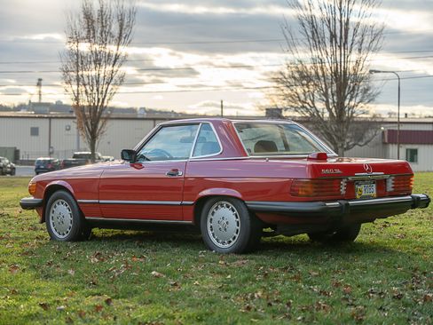 Used 1987 Mercedes-Benz 560 SL image 8