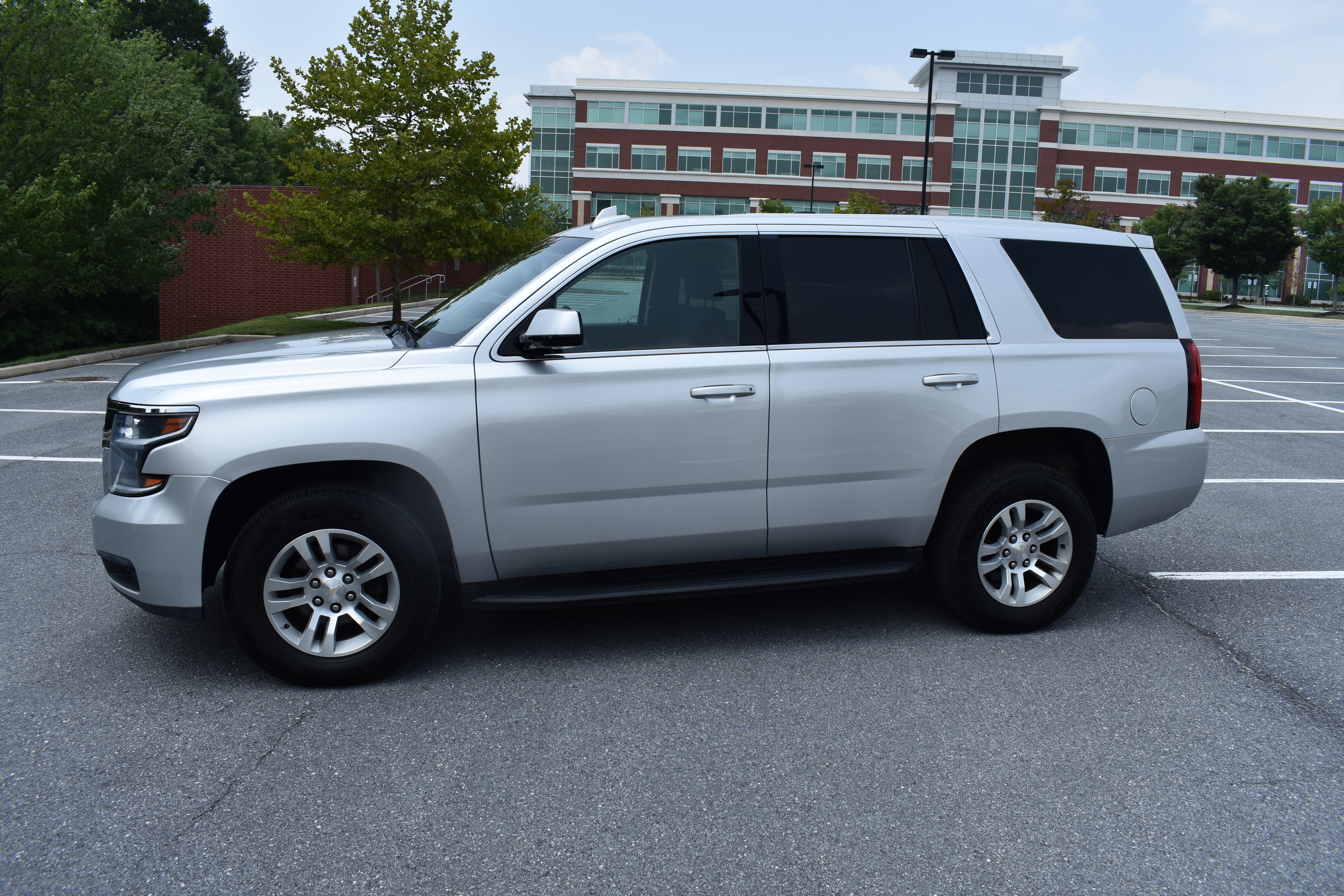 Used 2019 Chevrolet Tahoe 4WD image 7