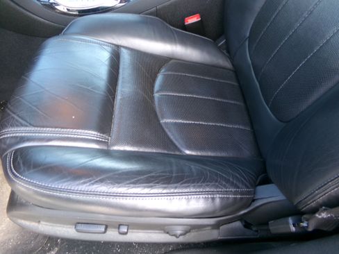 Used 2016 Buick Enclave Premium image 9