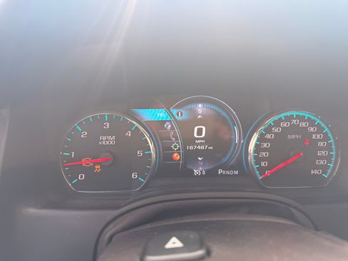 Used 2016 Chevrolet Suburban LTZ image 21