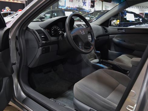 Used 2007 Honda Accord EX image 16