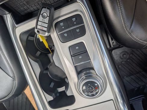 Used 2021 Ford Explorer Limited RWD image 16