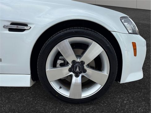 Used 2009 Pontiac G8 GT image 12