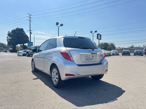Used 2012 Toyota Yaris 2-Door Hatchback FWD image 6