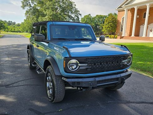 Used 2022 Ford Bronco image 7