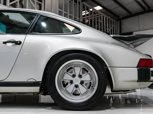 Used 1989 Porsche 911 Carrera image 11