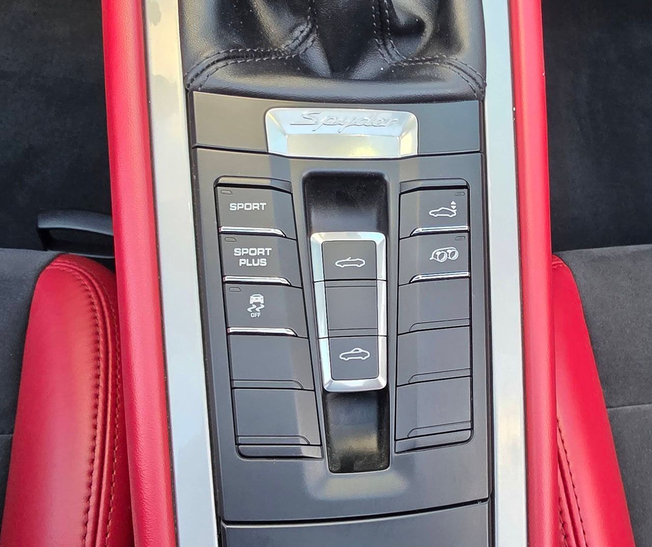 Used 2016 Porsche Boxster Spyder RWD image 73