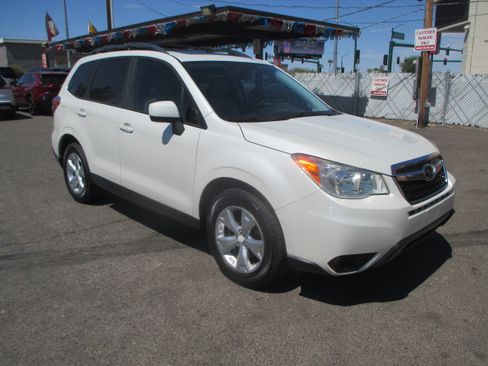 Used 2015 Subaru Forester 2.5i Premium AWD/4WD image 14