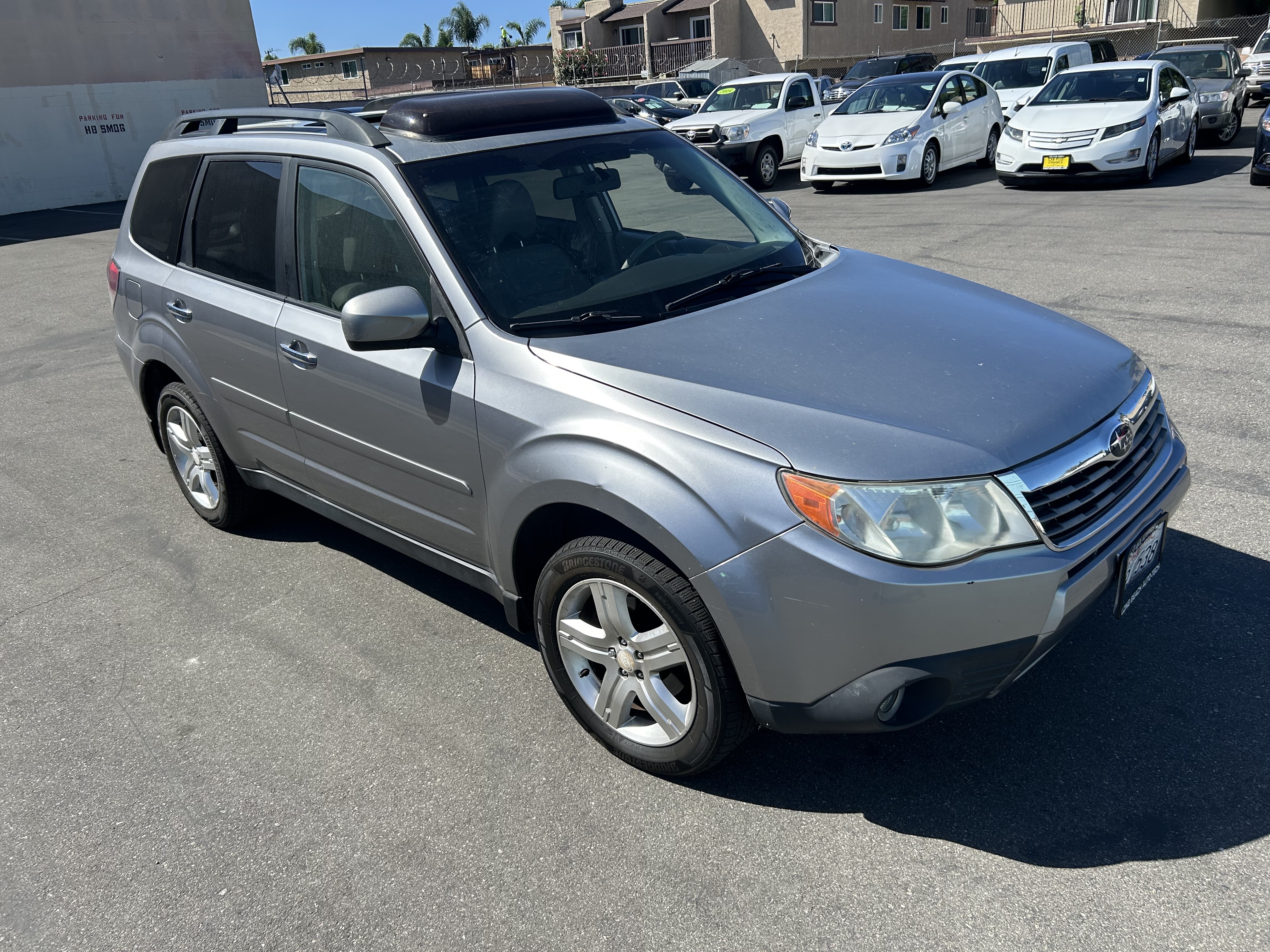 Used 2010 Subaru Forester 2.5X Limited AWD/4WD image 2