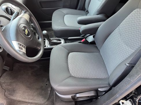 Used 2010 Chevrolet HHR LS FWD image 12