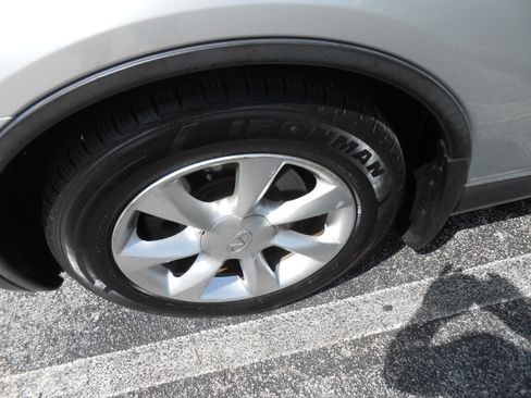 Used 2010 INFINITI EX35 Journey image 9