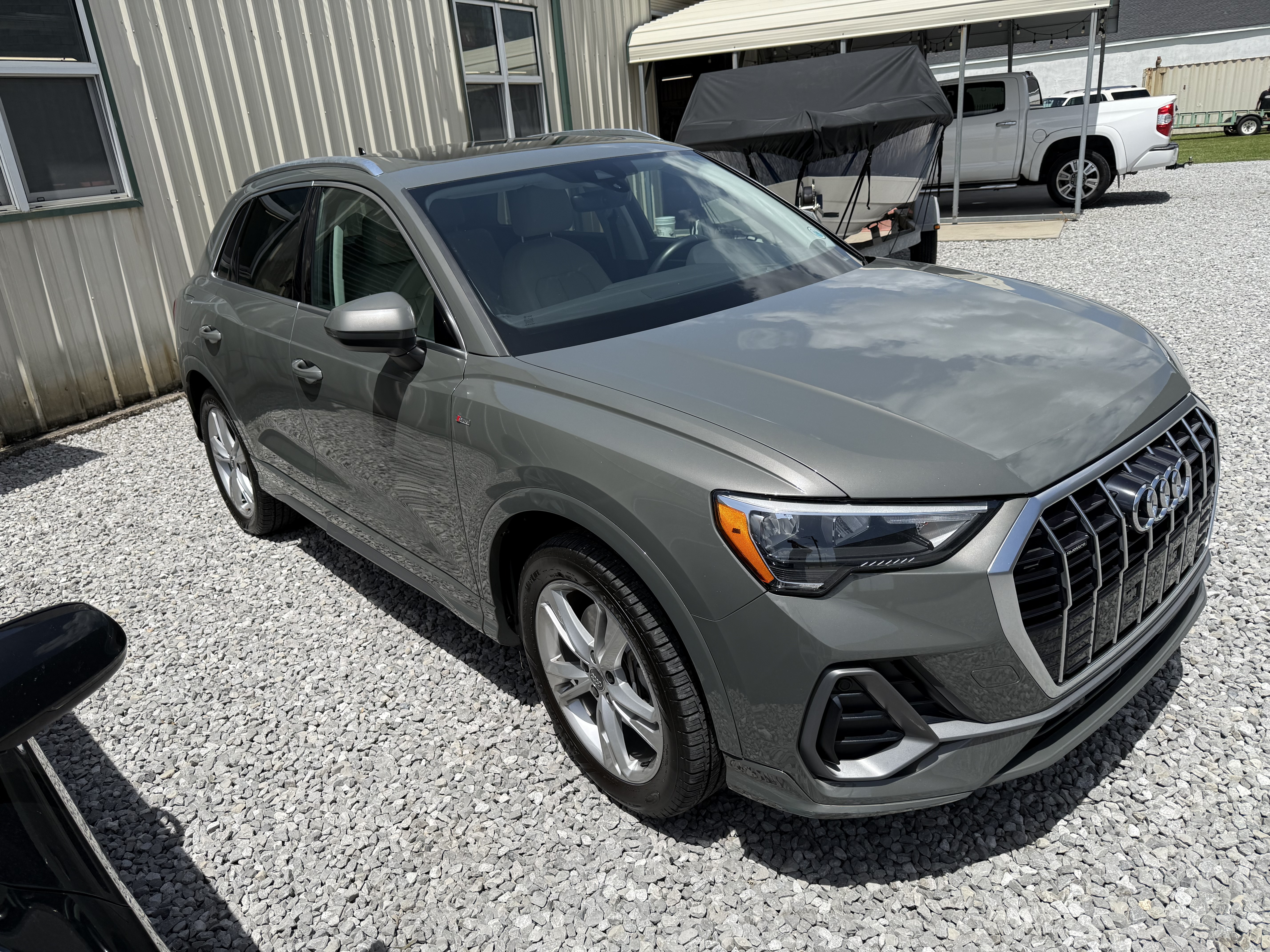Used 2020 Audi Q3 quattro 2.0T Premium w/ S Line AWD/4WD image 6