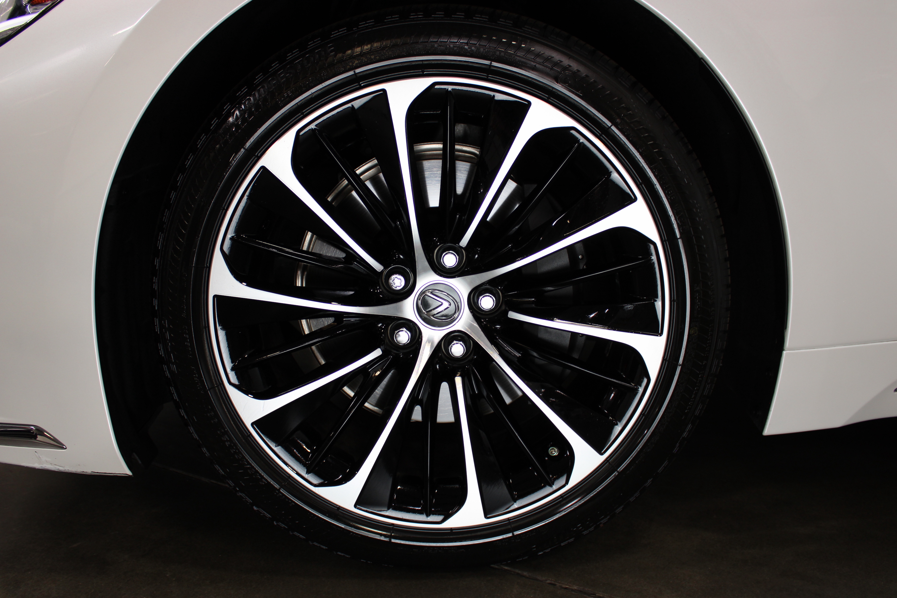Used 2023 Lexus LS 500 w/ Luxury Package RWD image 13