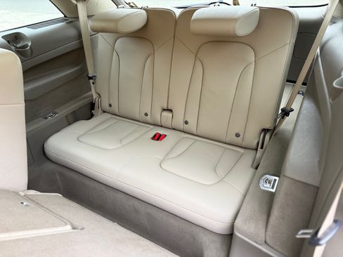 Used 2015 Audi Q7 3.0T Premium image 11