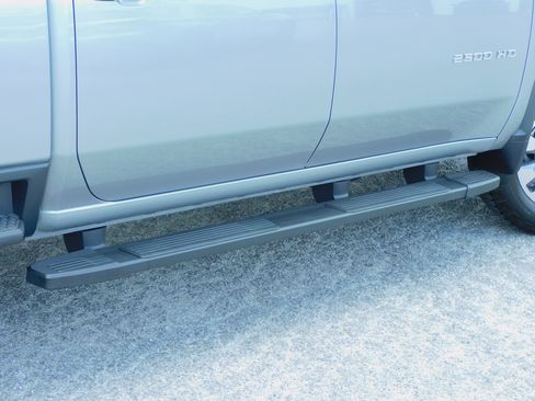 Used 2025 Chevrolet Silverado 2500 Custom image 17