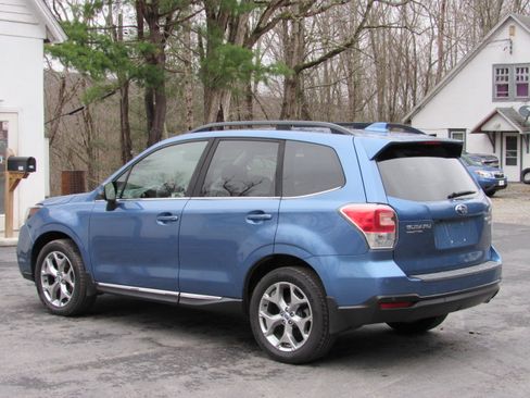 Used 2017 Subaru Forester 2.5i Touring image 6