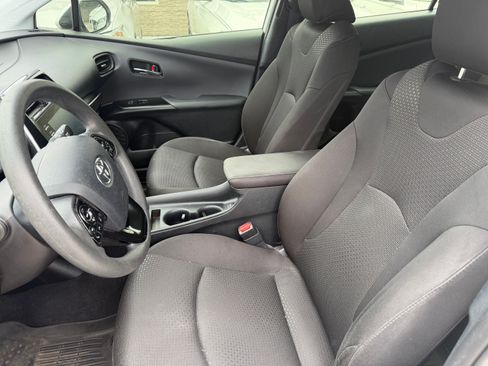 Used 2022 Toyota Prius AWD w/ Protection Package #2 image 12