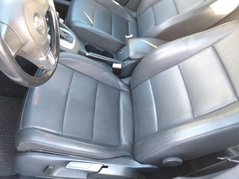 Used 2010 Volkswagen Jetta image 9