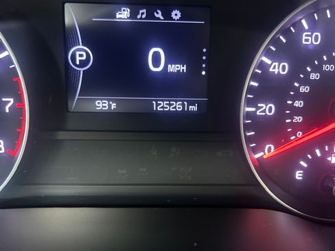 Used 2019 Kia Sportage FWD EX image 12