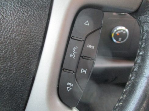 Used 2011 Chevrolet Silverado 1500 LT Z71 image 35