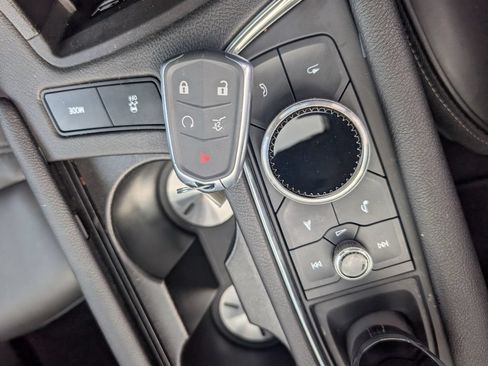 Used 2024 Cadillac XT6 AWD Sport image 16