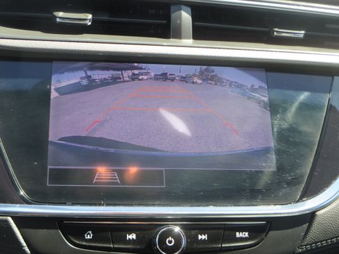 Used 2022 Buick Encore GX Essence FWD image 6
