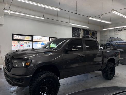 Used 2021 RAM 1500 2WD Crew Cab Big Horn image 1