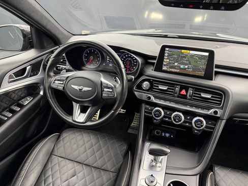 Used 2019 Genesis G70 3.3T Advanced image 17