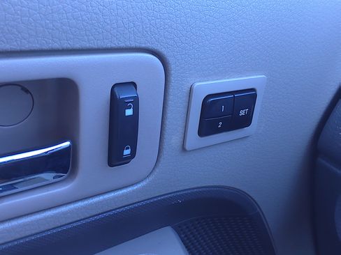 Used 2007 Ford Edge SEL image 22