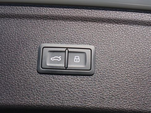 Used 2019 Audi SQ5 Premium Plus image 34