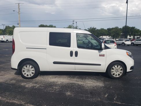 Used 2019 RAM ProMaster City Tradesman SLT image 8