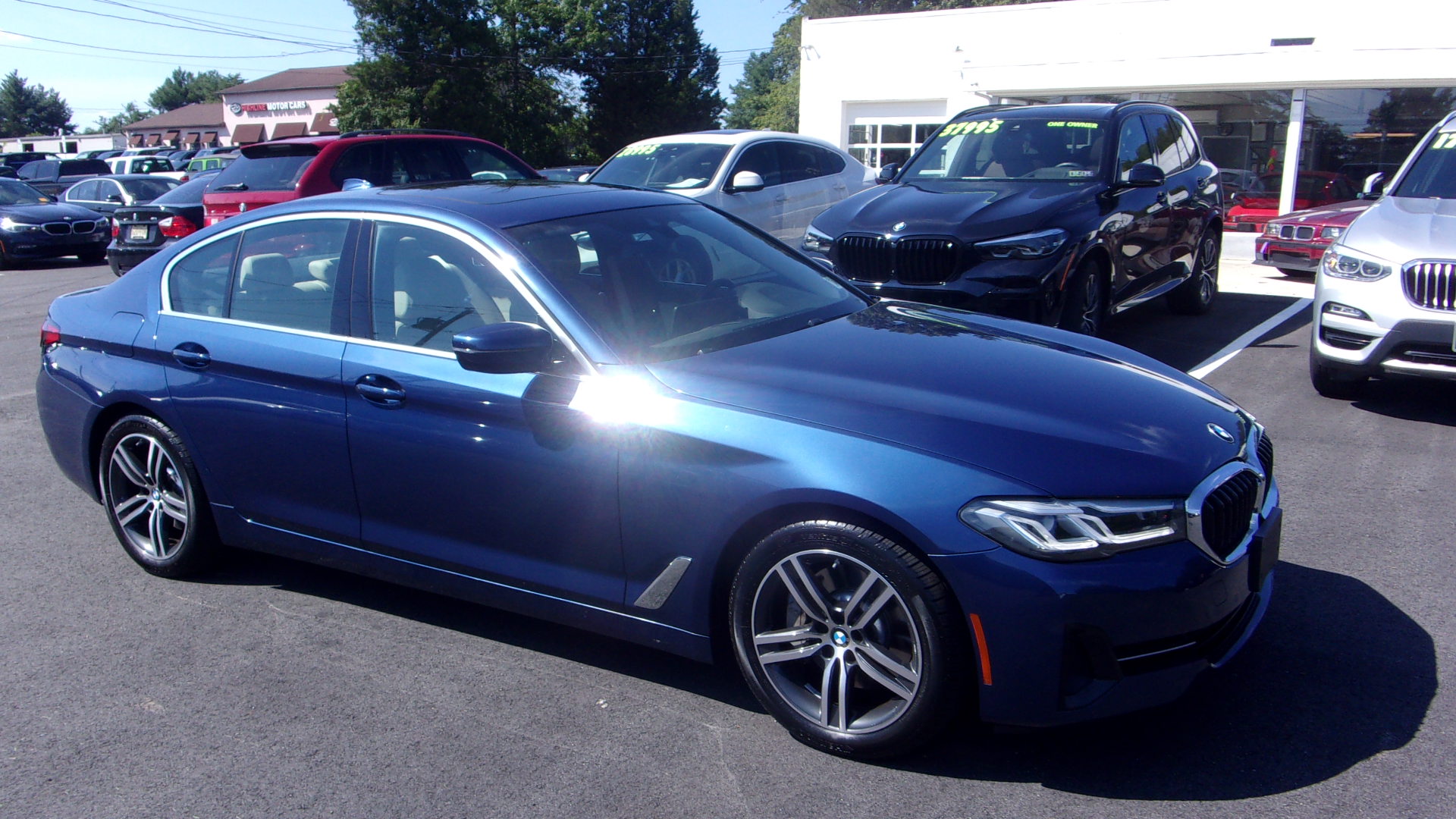 Used 2021 BMW 530i xDrive AWD/4WD image 16