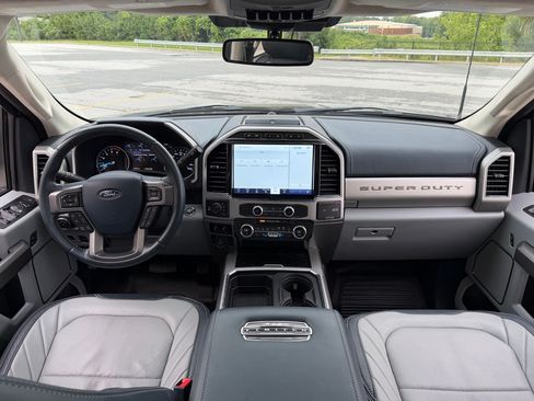 Used 2022 Ford F450 4x4 Crew Cab Super Duty image 17