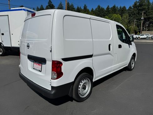 Used 2020 Nissan NV200 S FWD image 7