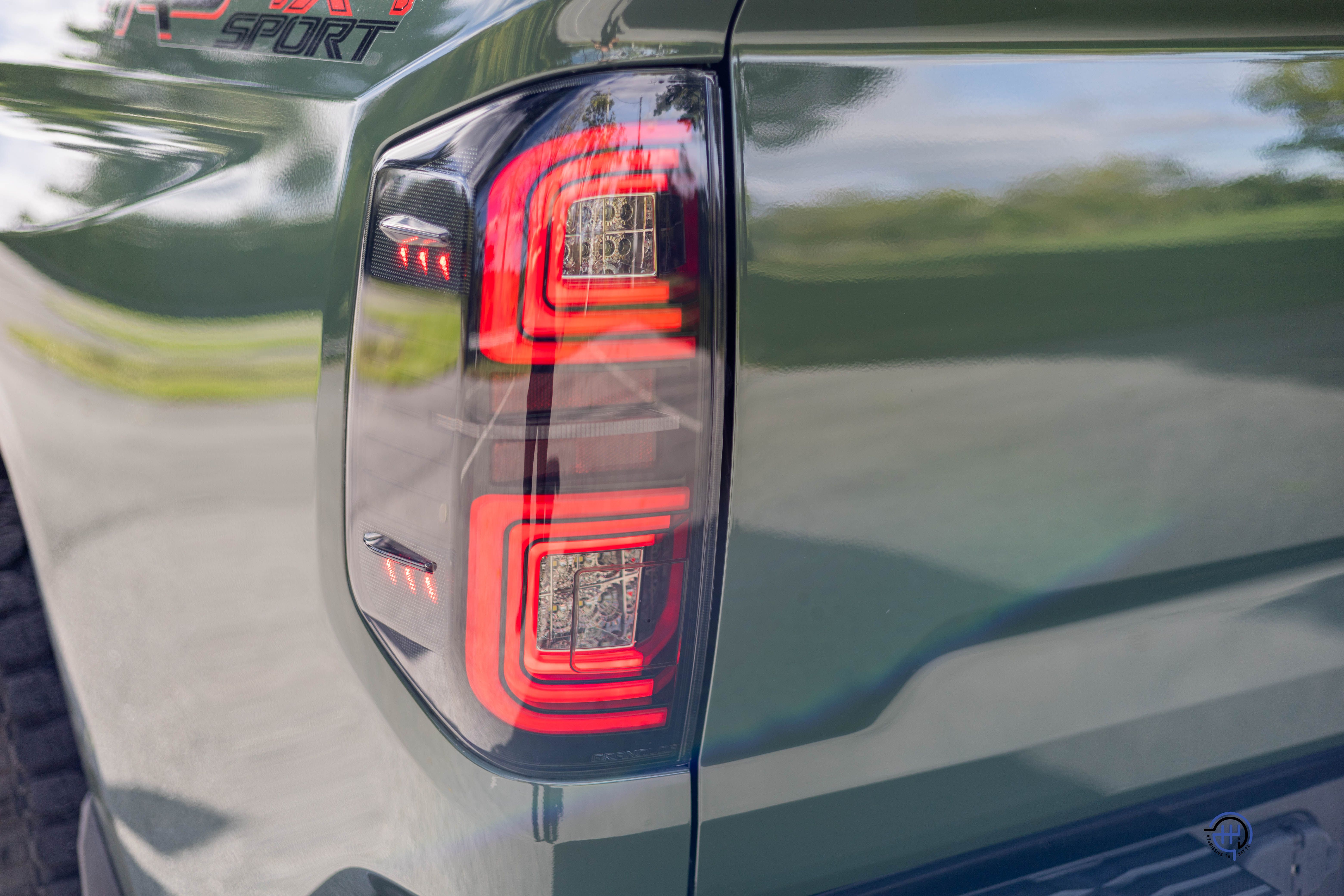 Used 2021 Toyota Tundra 4x4 CrewMax image 12