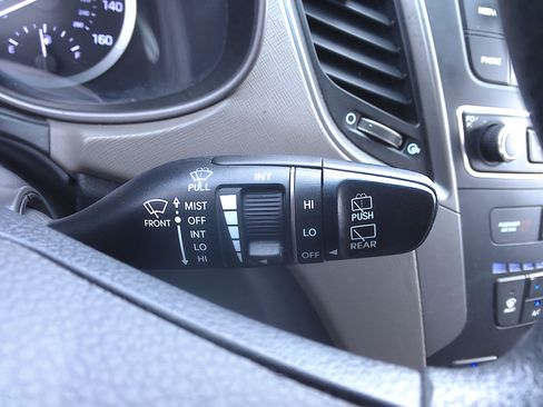 Used 2018 Hyundai Santa Fe Sport image 31
