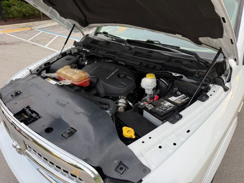 Used 2018 RAM 1500 2WD Crew Cab Laramie image 22