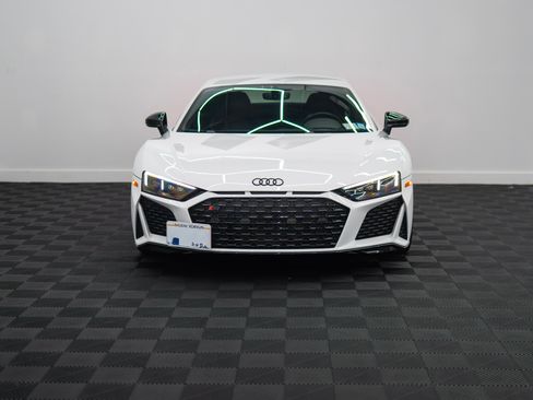 Used 2023 Audi R8 V10 performance Coupe RWD image 8