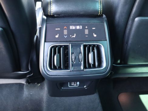 Used 2023 Maserati Grecale Modena AWD/4WD image 19