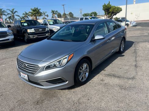 Used 2017 Hyundai Sonata SE FWD image 5